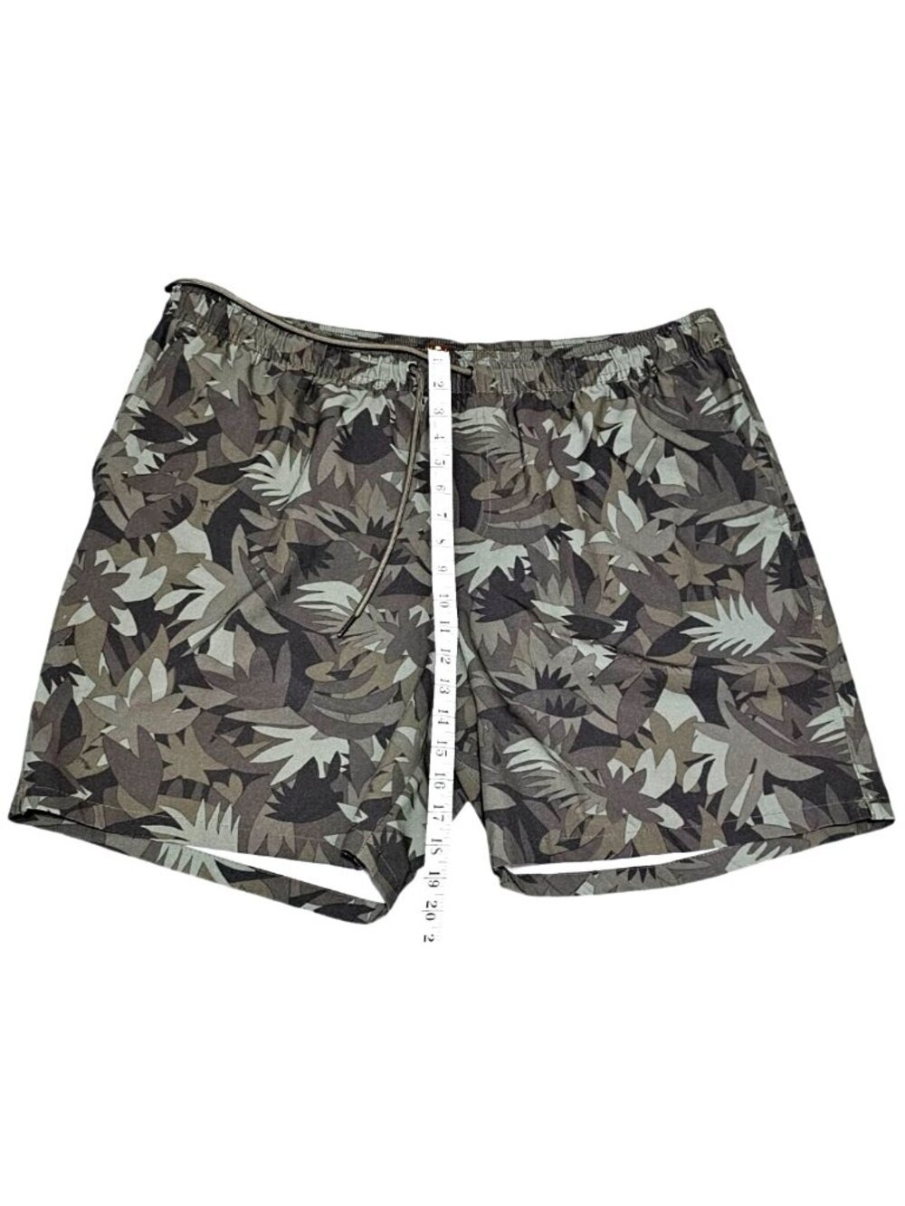 Goodfellow & Co Mens XL Green Camo Swim Trunks With Mesh Lining & Zipper Pocket - Picture 12 of 14